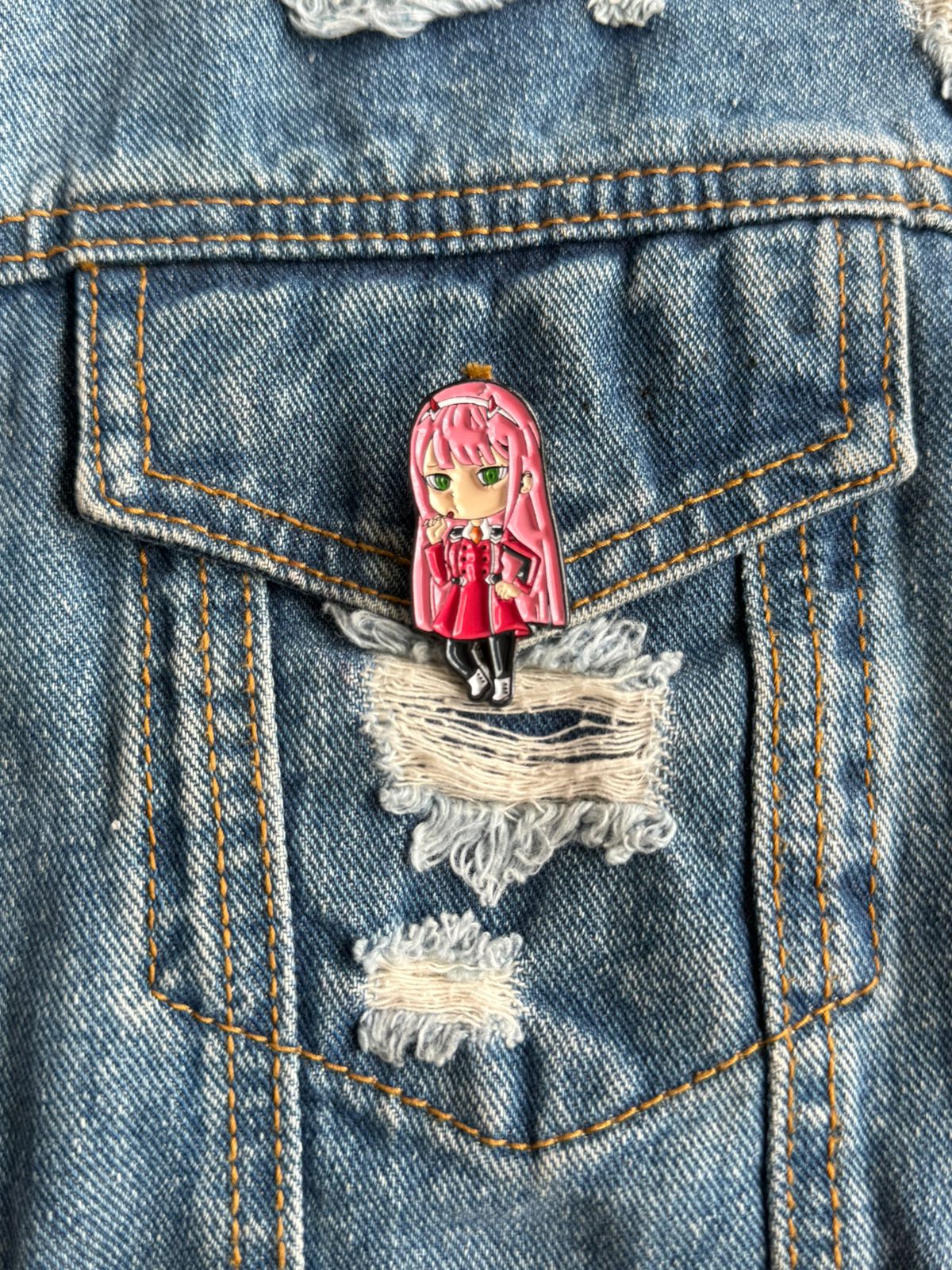 Pin esmaltado, broche inspirador de solapa de dibujos animados Insignias De Esmalte ANIME